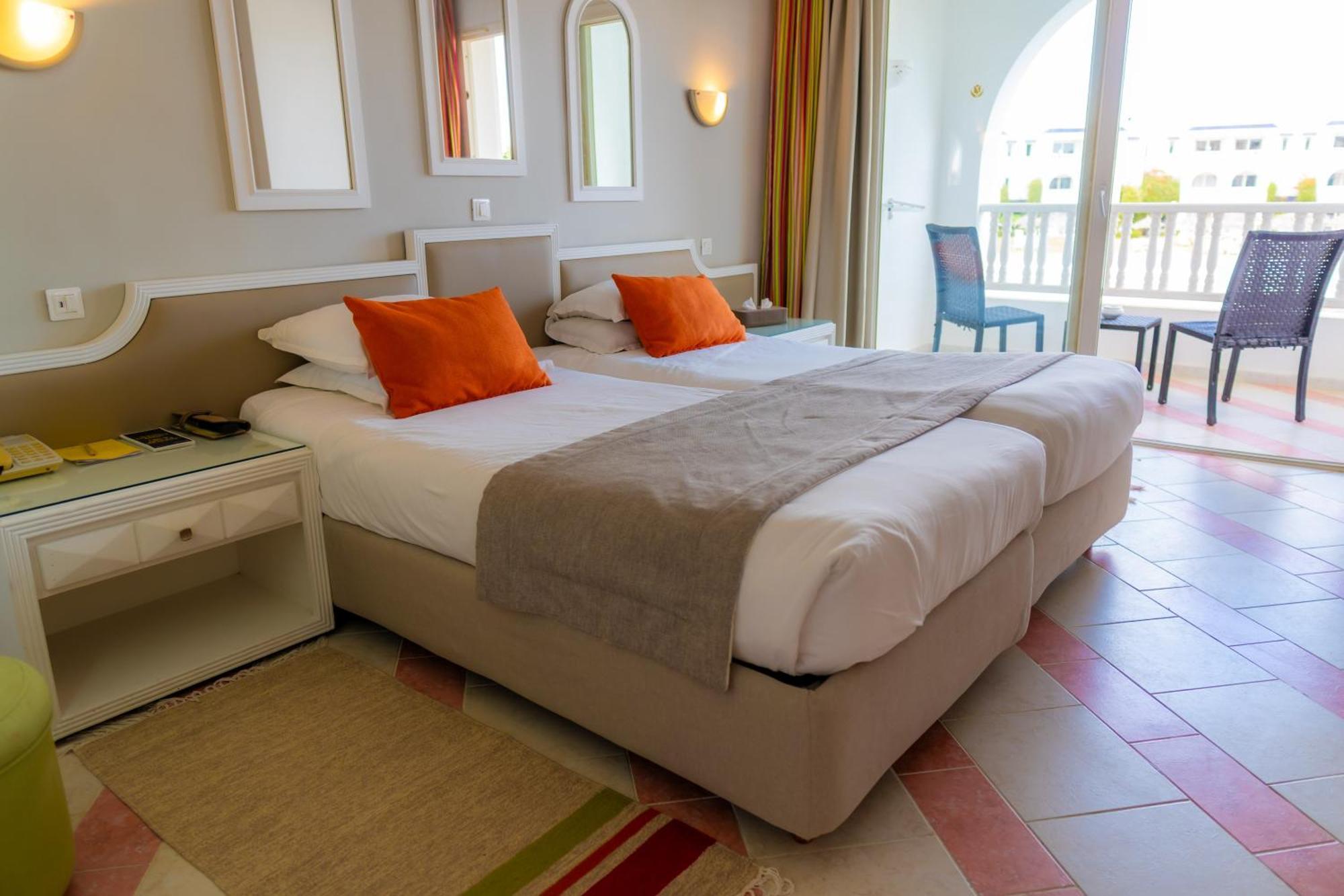 Royal Tulip Taj Sultan Resort 5*
